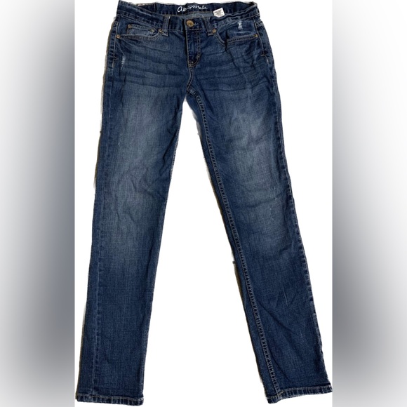Aeropostale Kylie Boyfriend Jeans - Picture 2 of 4